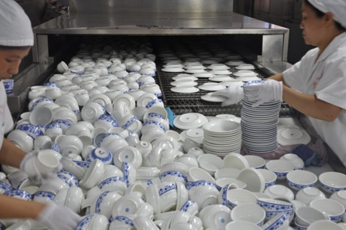 消毒餐具怎樣算合格？餐具消毒標(biāo)準(zhǔn)亟待制定