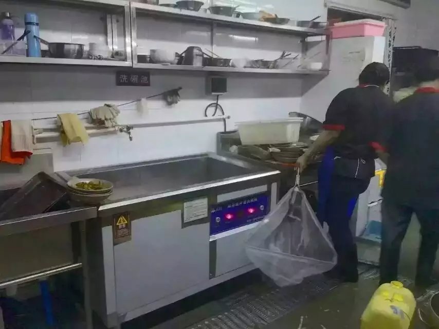圣托專業(yè)生產(chǎn)超聲波洗碗機(jī) 全自動(dòng)洗碗洗碟 商用洗碗機(jī)CST-X06A