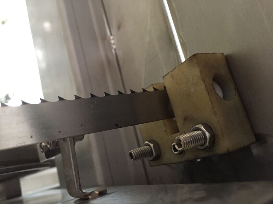 廠家JG650大型商用鋸牛骨機(jī)商用不銹鋼鋸骨機(jī)立式切割凍肉機(jī)新款