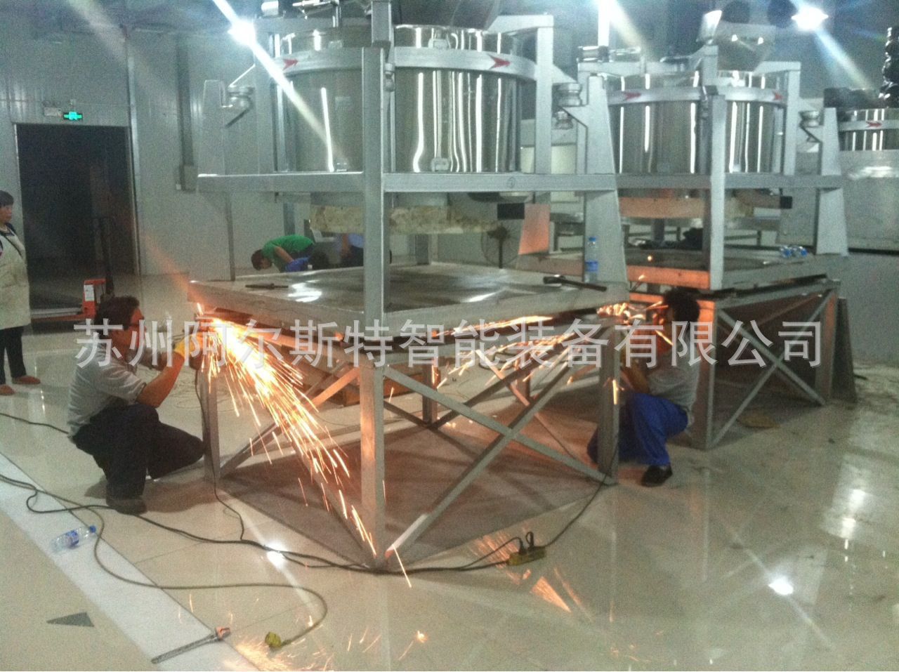 廠家供應(yīng)強(qiáng)勁打泥機(jī) 大型商用不銹鋼大蒜土豆生姜瓜果打泥機(jī)
