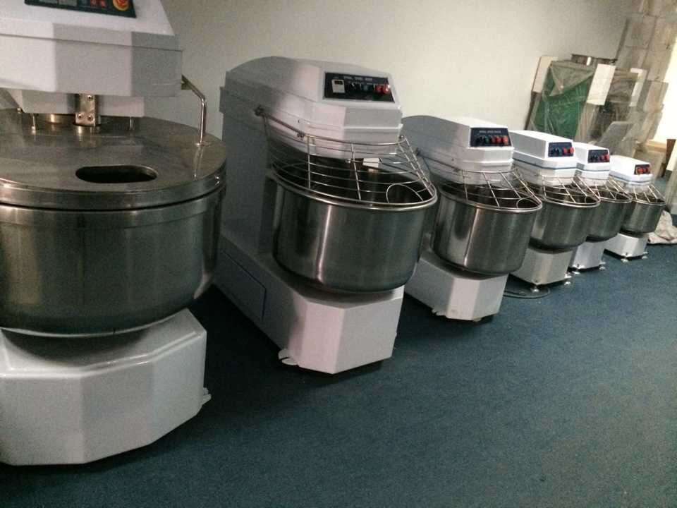廠家直銷商用雙速雙動和面機(jī)50KG攪面機(jī)揉面機(jī)機(jī)械面板鉤型攪拌器