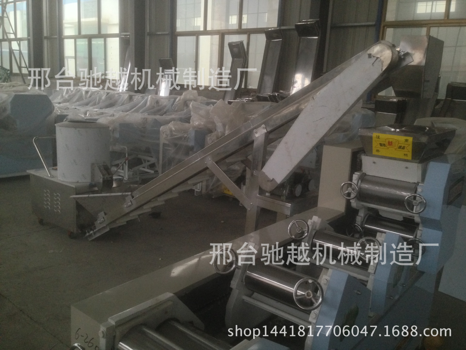 全自動(dòng)大型商用面條機(jī)自動(dòng)爬桿掛面機(jī)鮮面條疊面皮機(jī)米面食品機(jī)械
