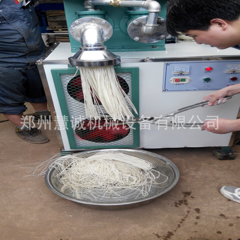熱銷(xiāo)大型仿手工玉米面條機(jī) 多功能自熟米線機(jī) 商用自熟米粉機(jī)