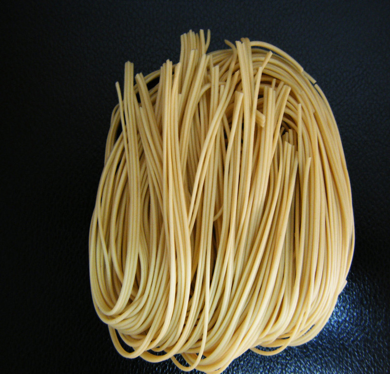 供應(yīng)全自動(dòng)商用面條機(jī) 一次成型 安全衛(wèi)生 廠家直銷 服務(wù)好