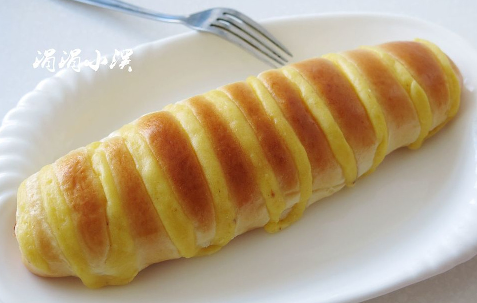 供應(yīng)2016款新型老婆餅機 酥餅機 商用大型毛毛蟲面包機廠家直銷