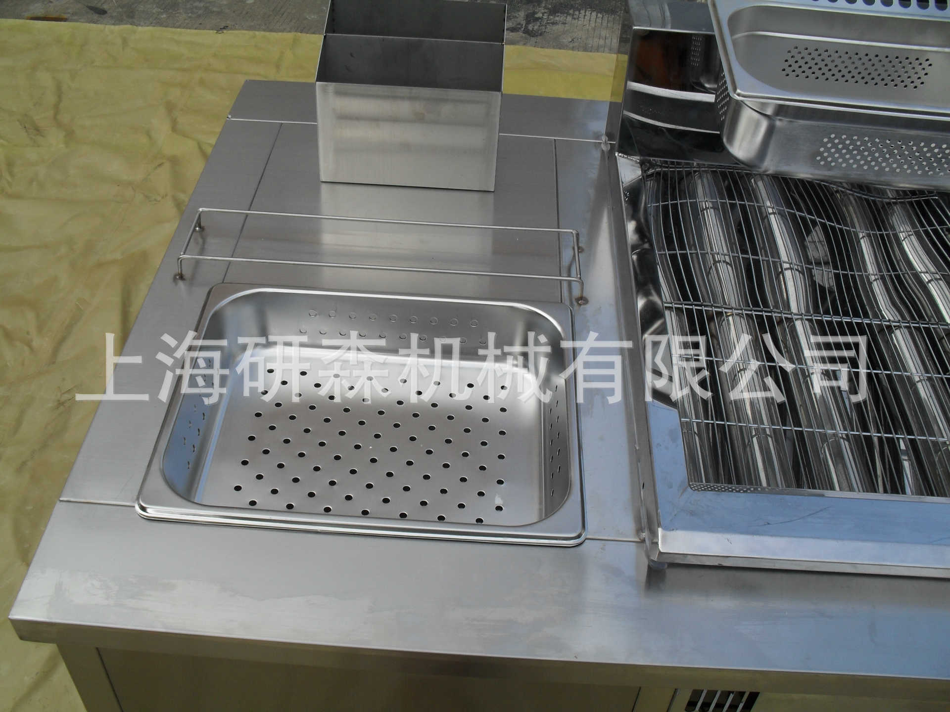 優(yōu)質(zhì)多用高效油炸鍋 一體商用電熱油炸鍋 流動(dòng)式炸雞排工作臺(tái)