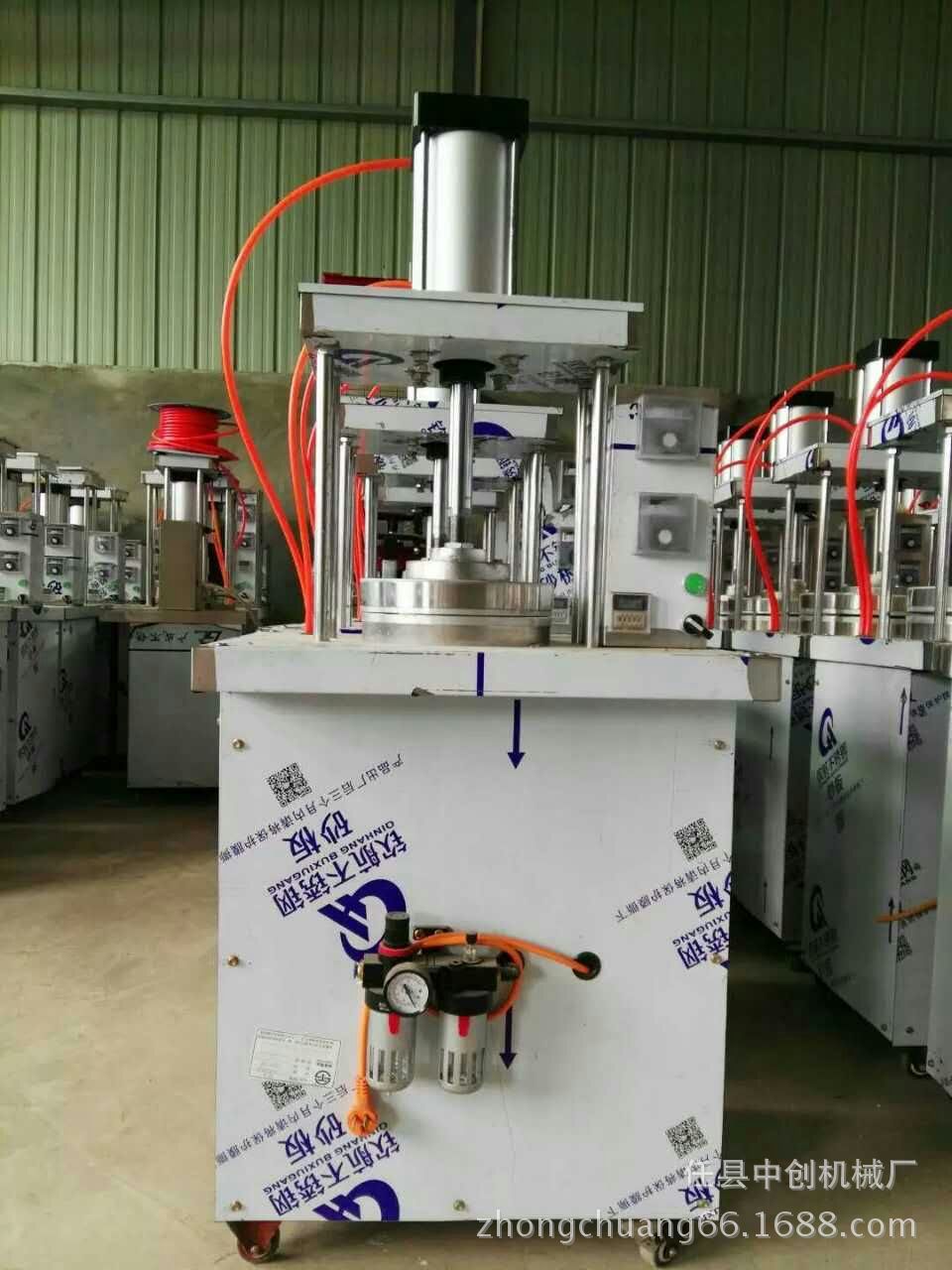 中創(chuàng)生產(chǎn)供應(yīng) 烙餅機(jī) 新型自動 烙餅機(jī) 商用多功能壓餅機(jī)四季熱銷