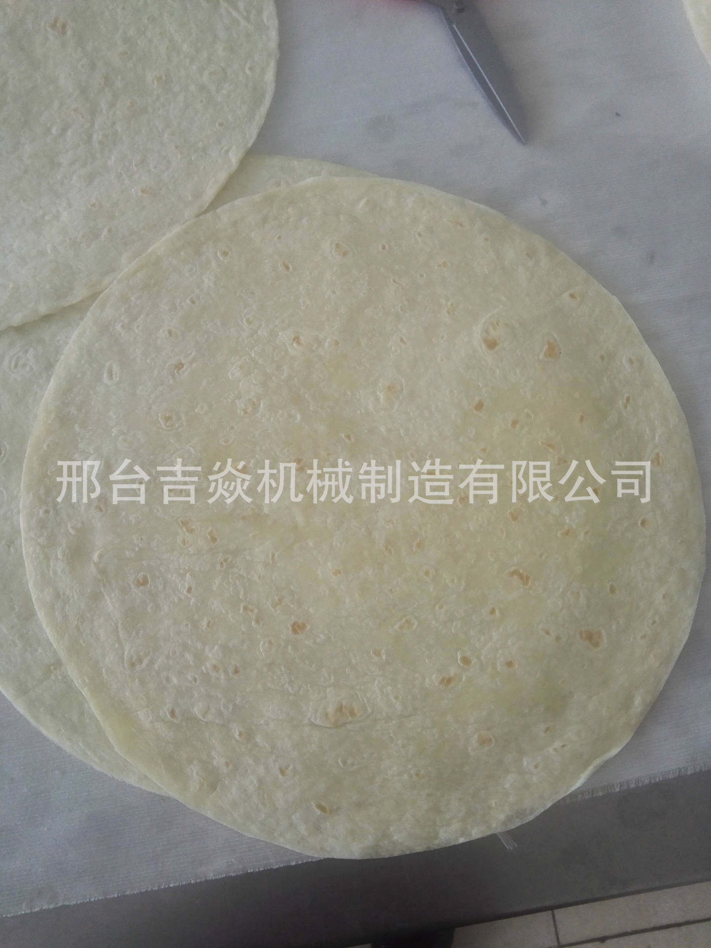 廠家直銷商用不銹鋼多功能全自動(dòng)烙餅機(jī)壓餅機(jī) 邢臺吉焱機(jī)械