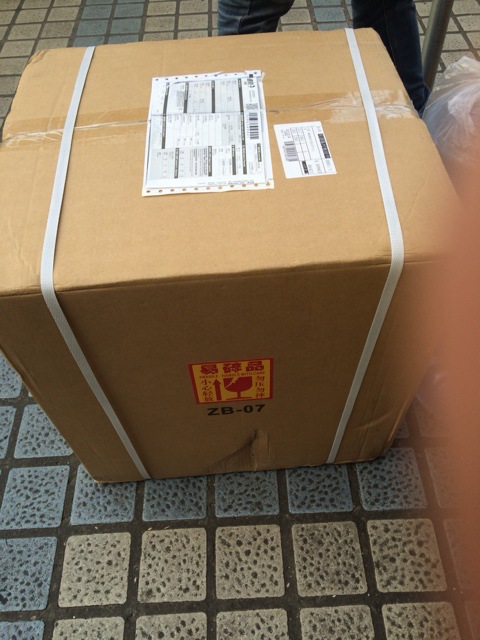 直銷制冰機(jī)商用25KG圓冰恒洋制冰機(jī) 酒吧奶茶店制冰機(jī)茶樓特價