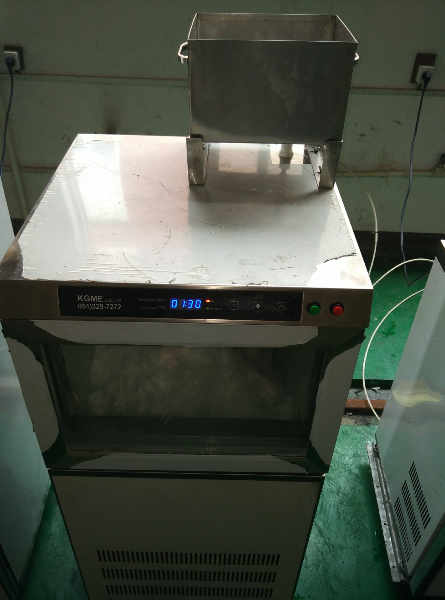 [強(qiáng)力推薦]全自動雪花制冰機(jī) 商用牛奶雪花冰 雪花機(jī)制雪機(jī)包郵