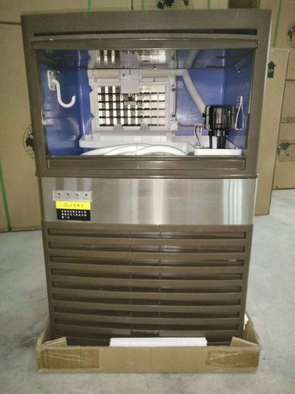 商用的小型制冰機 餐飲店 奶茶店制冰機 日產(chǎn)25kg 工廠直銷