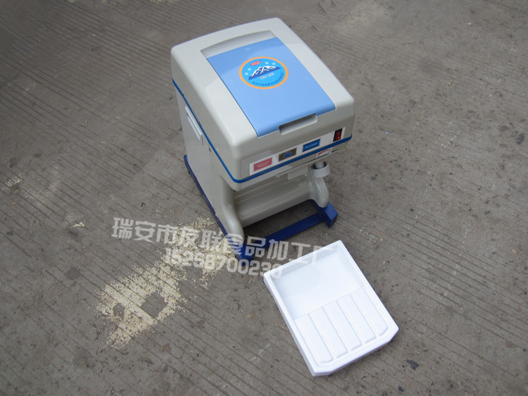 商用刨冰機(jī) 電動碎冰機(jī) 冰粥機(jī) 沙冰機(jī) 雪花機(jī) 刨冰花機(jī) 刨冰果汁