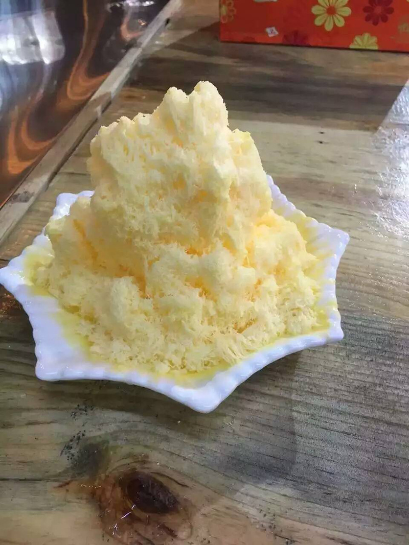 廠家直銷 綿綿冰機(jī)商用奶茶店雪花刨冰機(jī) 五臺送一臺 一件代發(fā)