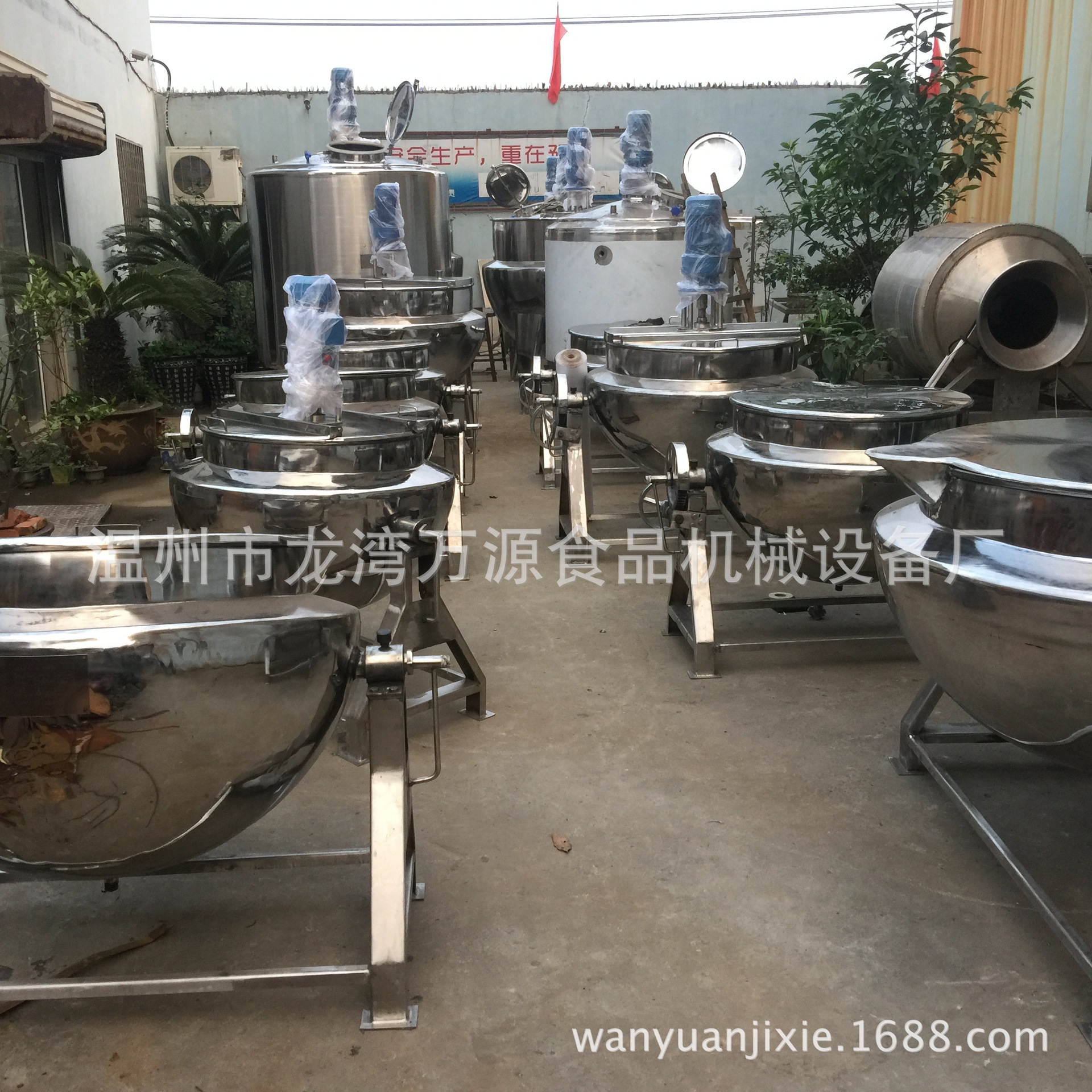 蒸汽立式夾層鍋(誠信溫州) 不銹鋼夾層鍋 炊事設(shè)備 質(zhì)量可靠