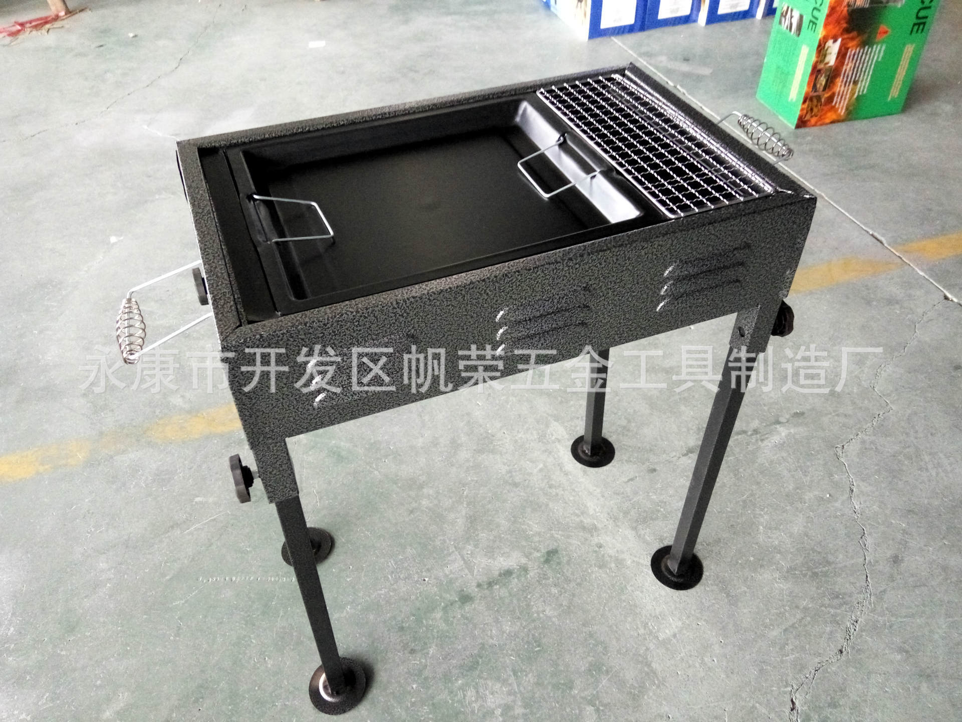 永康烤架廠家批發(fā)中號日式爐 商用便攜燒烤爐 3-5人使用質(zhì)優(yōu)價廉