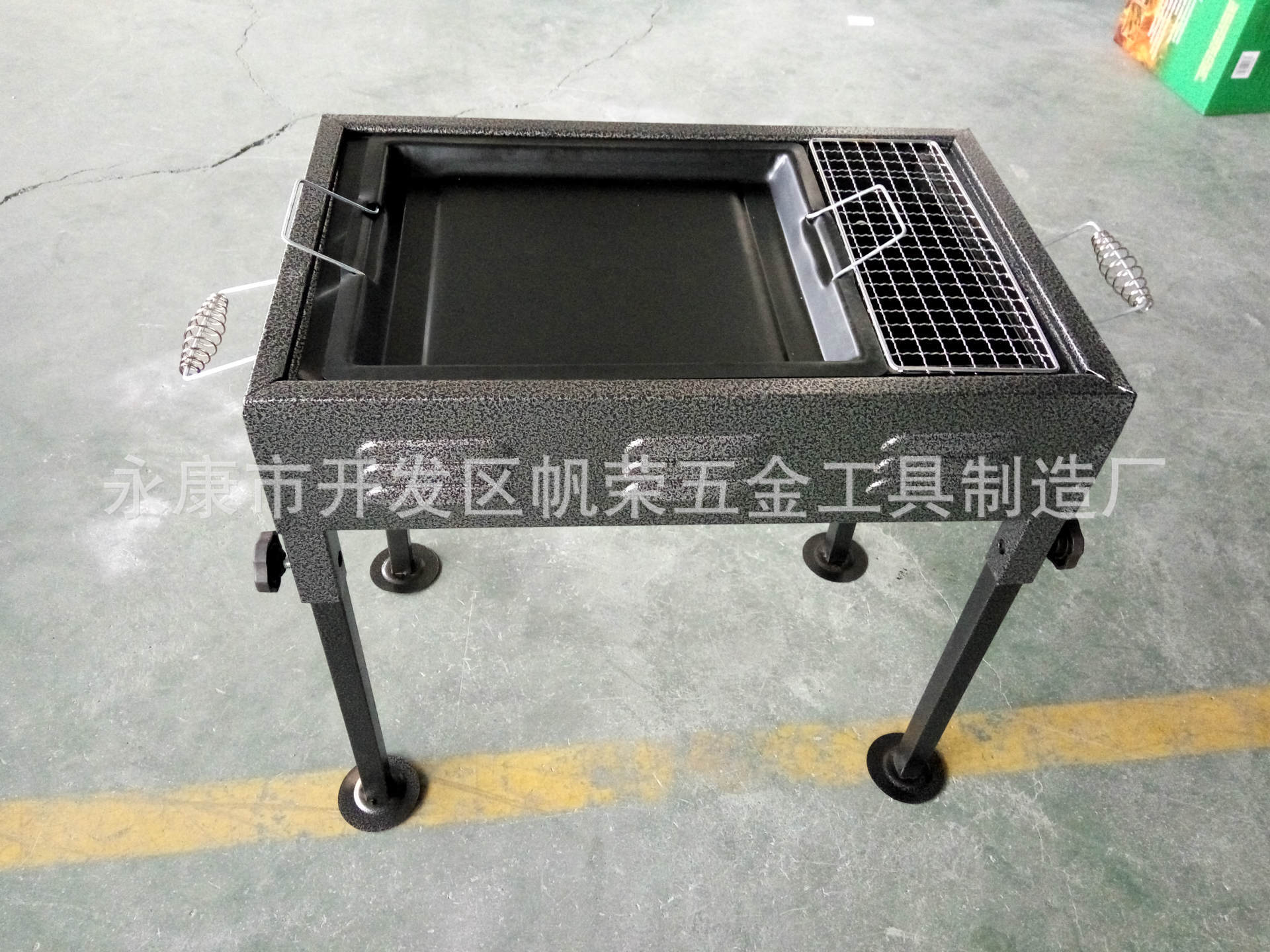 永康烤架廠家批發(fā)中號日式爐 商用便攜燒烤爐 3-5人使用質(zhì)優(yōu)價廉
