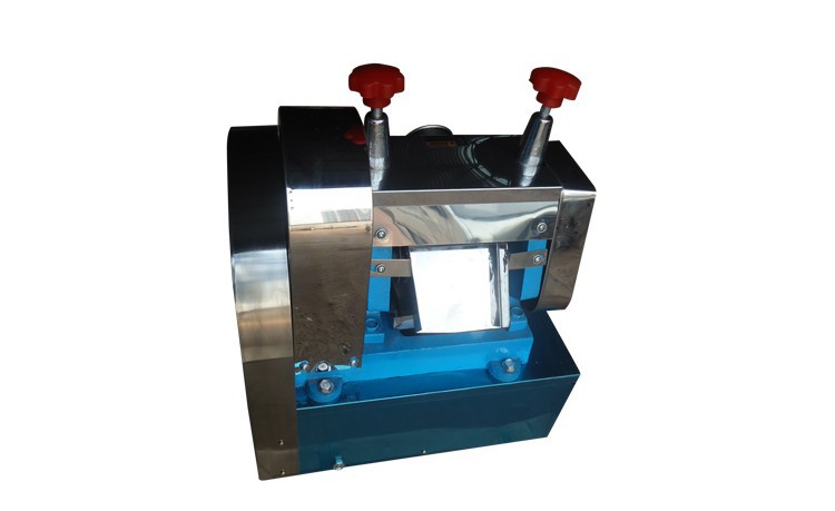 商用臺(tái)式甘蔗榨汁機(jī)電動(dòng)充電甘蔗汁機(jī)流動(dòng)充電瓶蓄電池甘蔗機(jī)