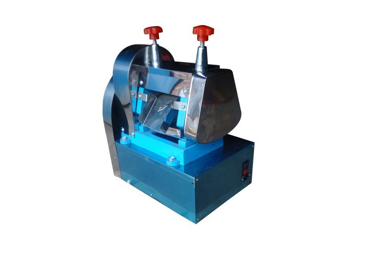 商用臺(tái)式甘蔗榨汁機(jī)電動(dòng)充電甘蔗汁機(jī)流動(dòng)充電瓶蓄電池甘蔗機(jī)