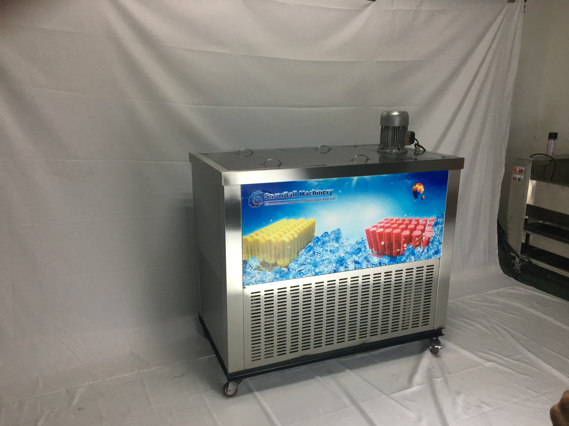 冰人熱銷小型多模商用全自動(dòng)雪糕冰糕機(jī)雪條機(jī) 老冰棍冰棒機(jī)w