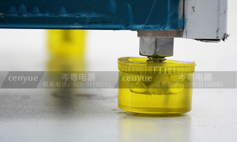 宇雪RB1116A 商用單缸臺(tái)式甜筒機(jī) 不銹鋼軟式冰淇淋機(jī)