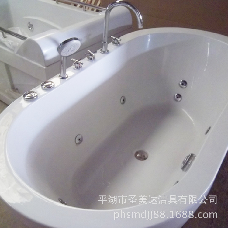 廠家直銷批發(fā)價亞克力按摩沖浪浴缸獨(dú)立式內(nèi)嵌式浴盆酒店工程浴缸