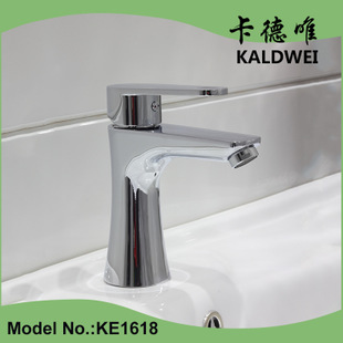 高品質(zhì)嵌入式?jīng)_浪按摩浴缸 承接各大星級(jí)酒店工程 CE認(rèn)證 OEM貼牌