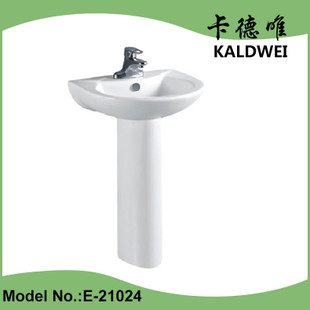 高品質(zhì)嵌入式?jīng)_浪按摩浴缸 承接各大星級(jí)酒店工程 CE認(rèn)證 OEM貼牌