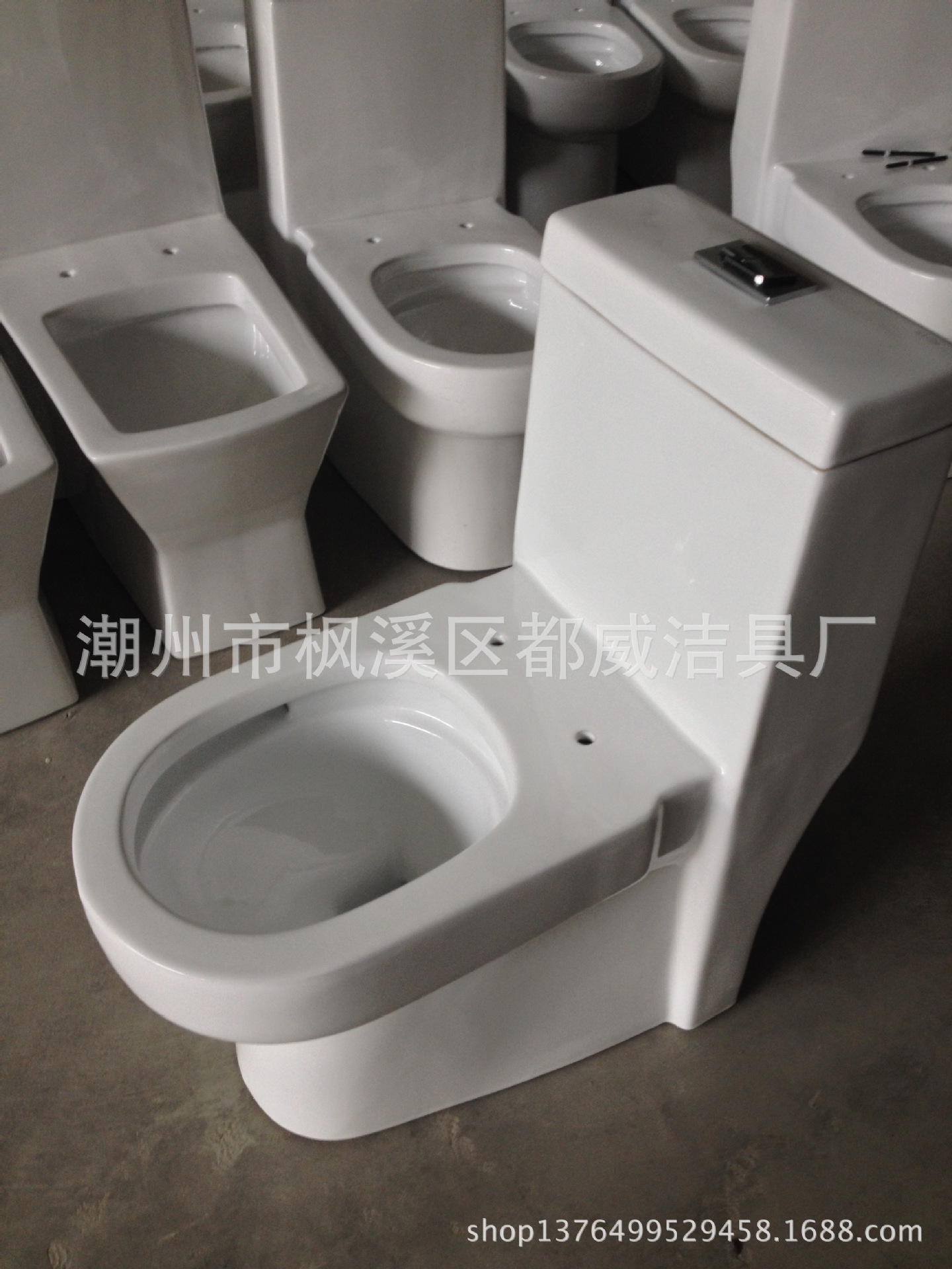 陶瓷坐便器超漩沖水虹吸式連體馬桶 專供工程和酒店工程產(chǎn)品OEM
