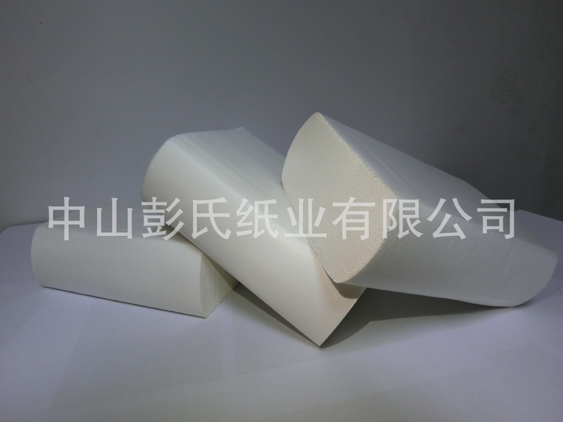 廚房用紙廠家直銷 現(xiàn)貨三折酒店衛(wèi)生間擦手紙180抽 可OEM代 加工