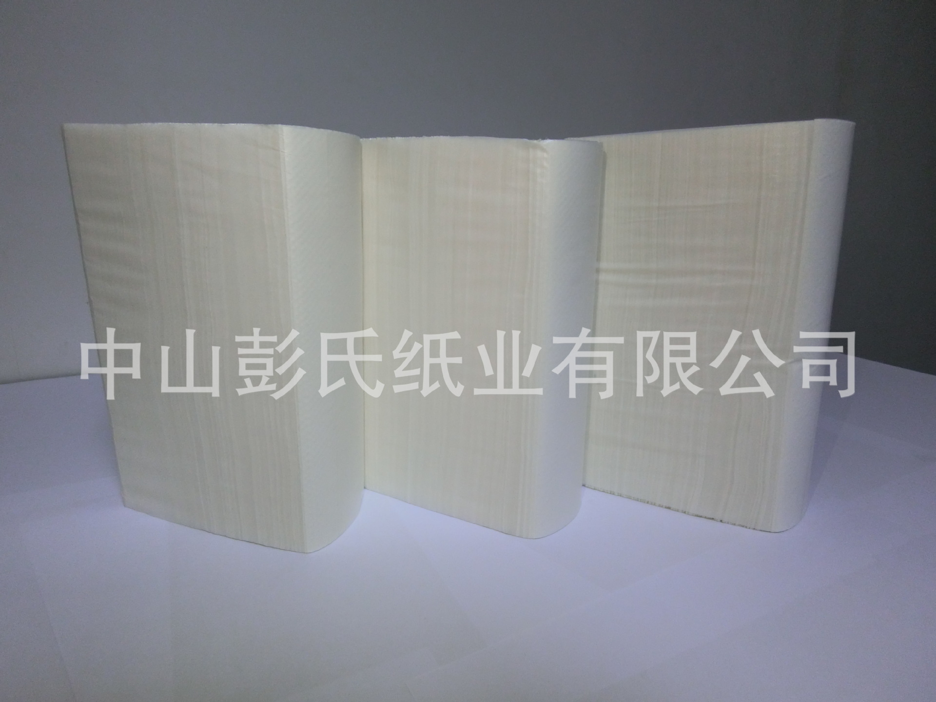 廚房用紙廠家直銷 現(xiàn)貨三折酒店衛(wèi)生間擦手紙180抽 可OEM代 加工
