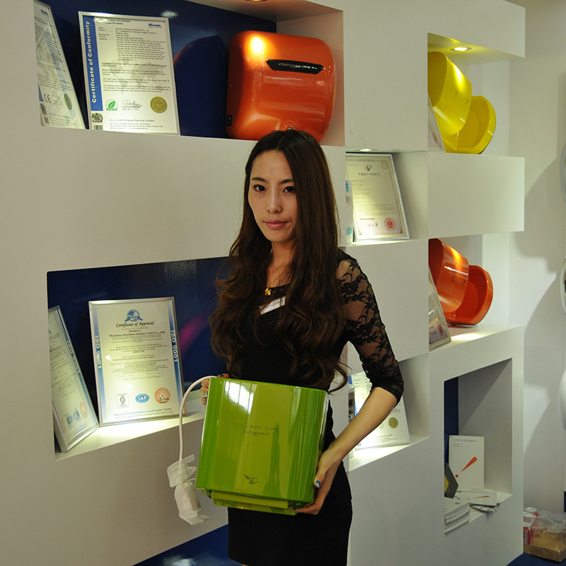 英特漢莎全自動感應酒店衛(wèi)生間冷熱高速吹手干手烘手機干手烘手器