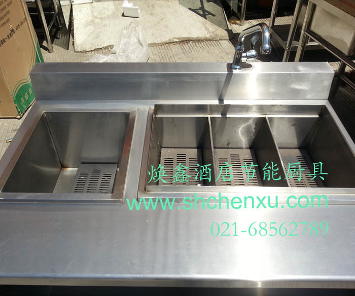 匯利六頭煮面機(jī)帶湯池-3