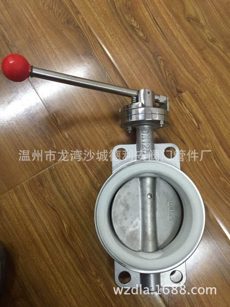 【品質(zhì)保證】廠家批發(fā)201、30食品級不銹鋼衛(wèi)生級手動對夾蝶閥