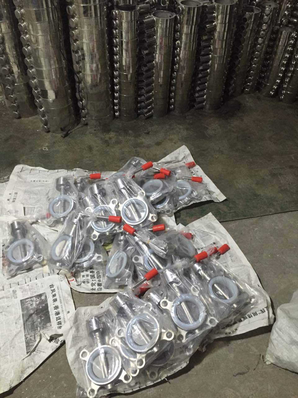【品質(zhì)保證】廠家批發(fā)201、30食品級不銹鋼衛(wèi)生級手動對夾蝶閥