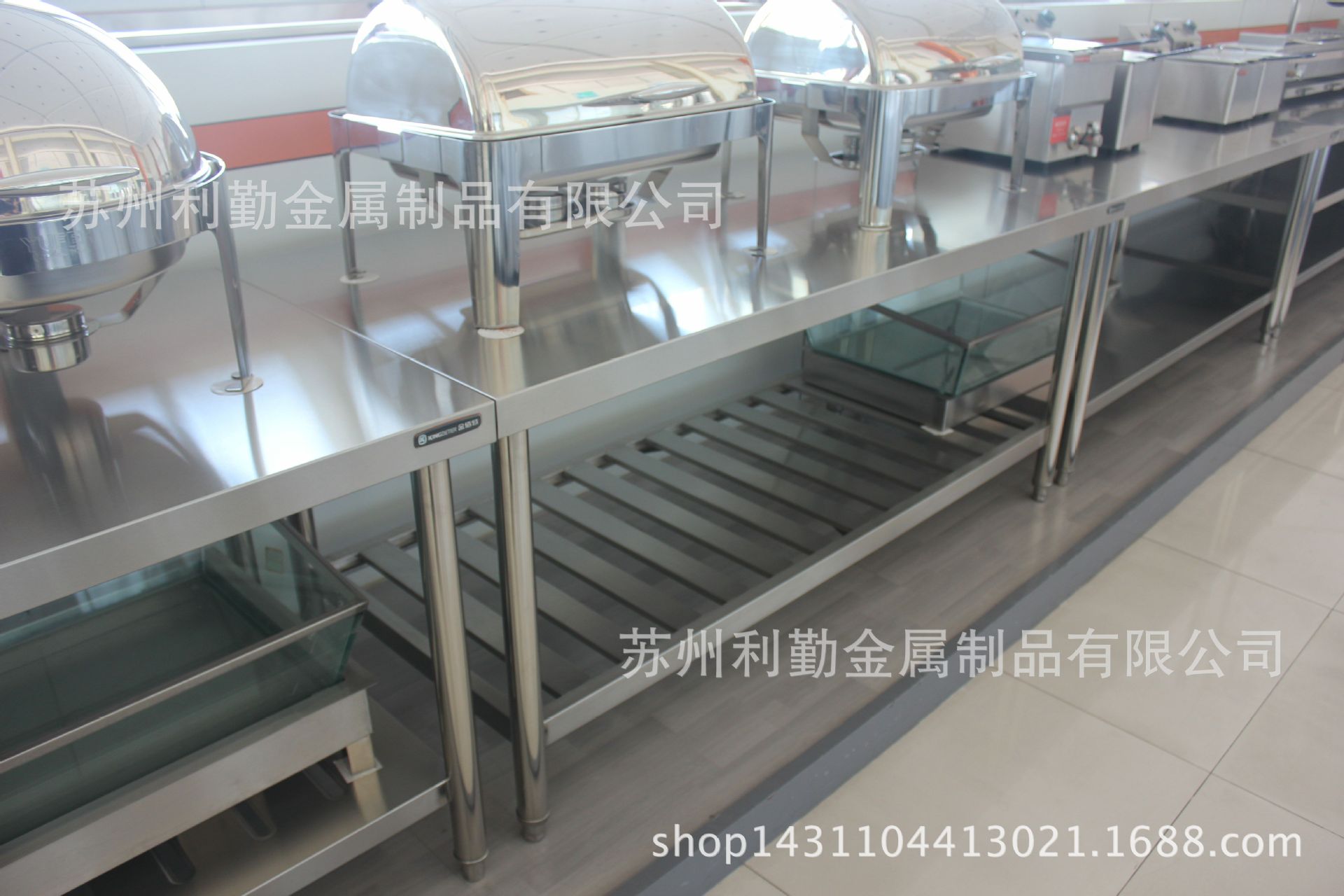 廠家直銷、酒店廚具 酒店飯店工廠公司廚房設(shè)備、燃?xì)怆p頭大鍋灶