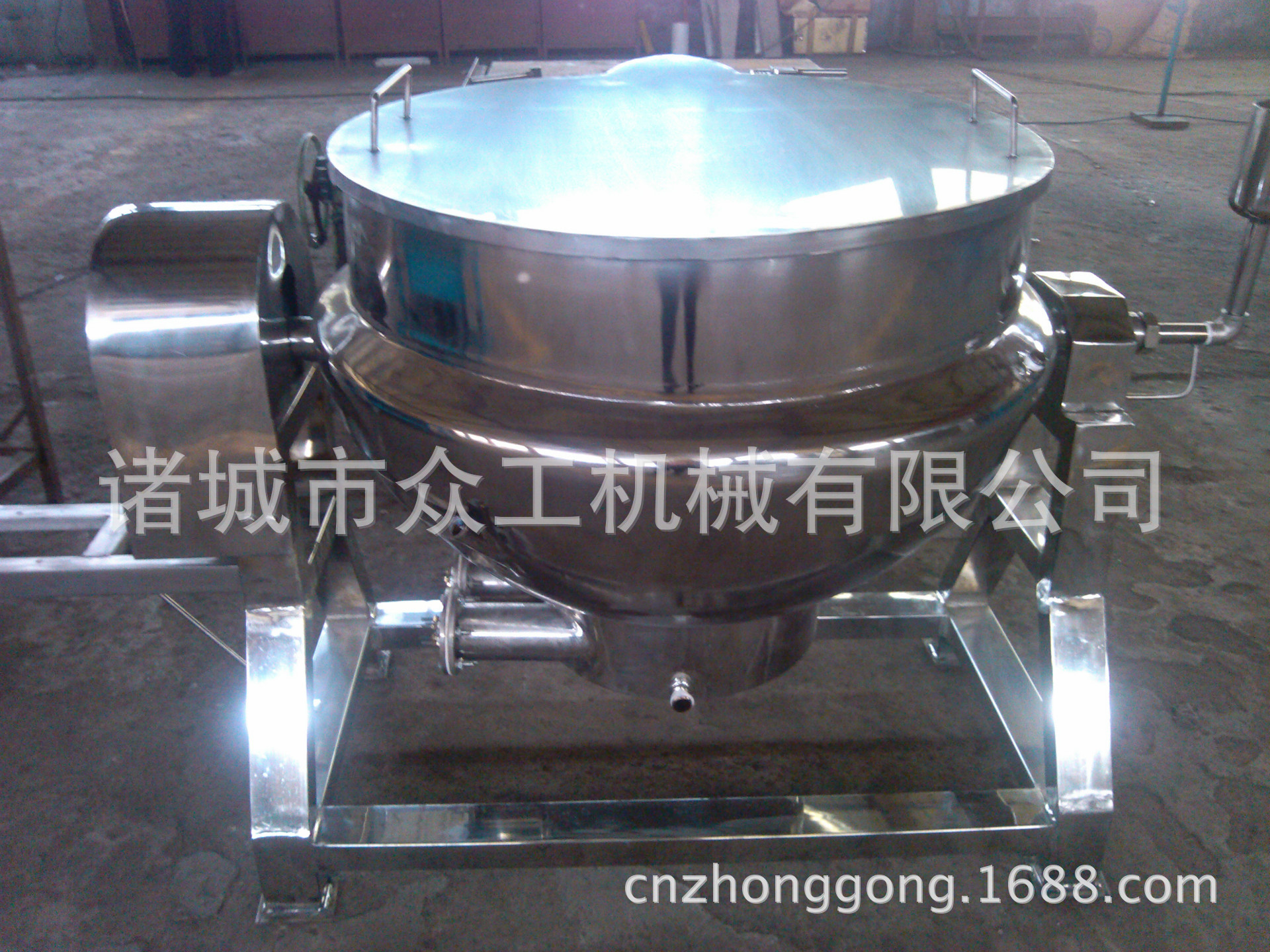 供應(yīng)300L熬湯鍋 可傾式電加熱夾層鍋 牛肉肉制品鹵煮鍋
