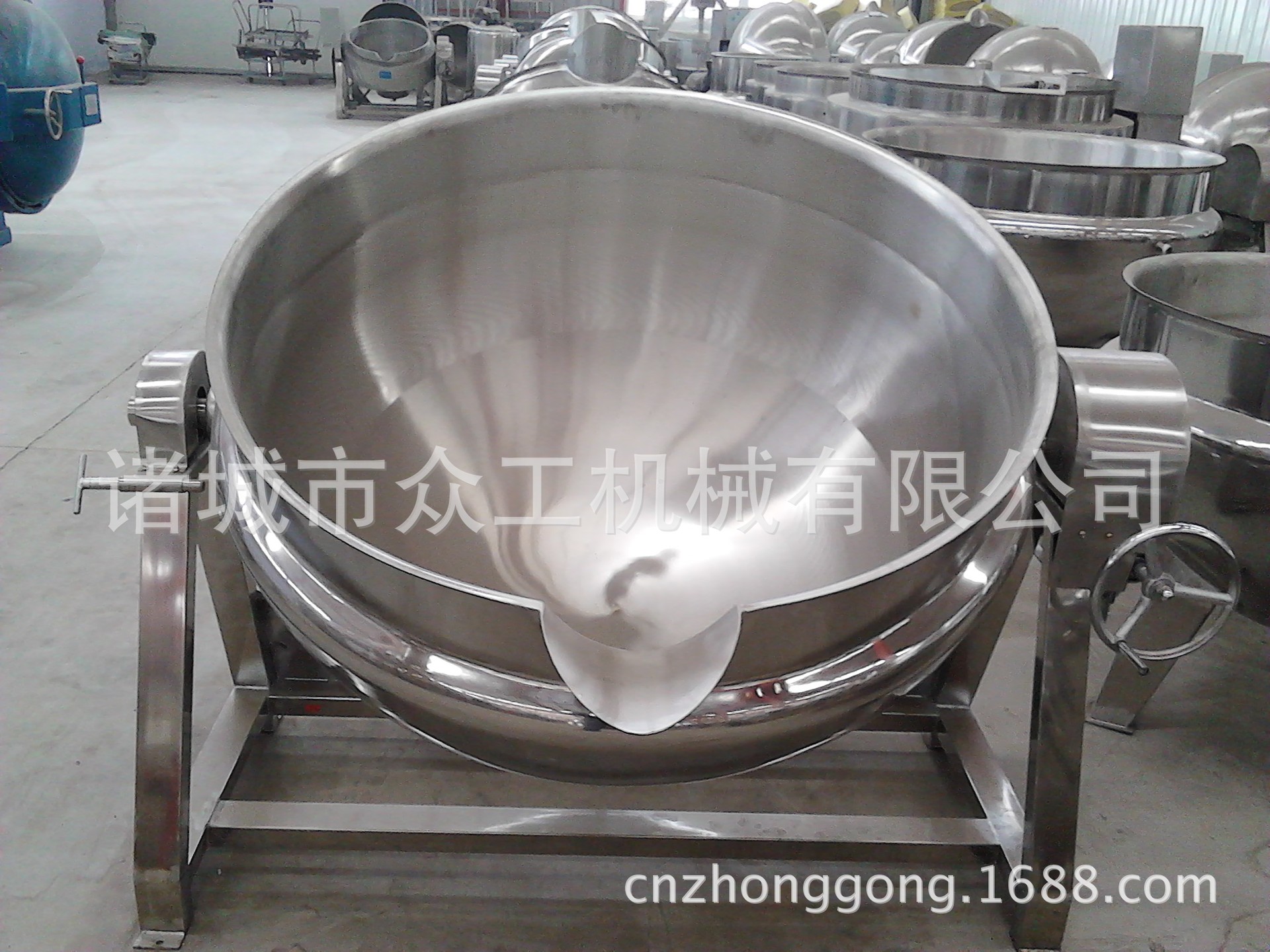 供應(yīng)300L熬湯鍋 可傾式電加熱夾層鍋 牛肉肉制品鹵煮鍋