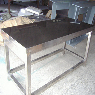 供應(yīng)不銹鋼桌子，不銹鋼臺(tái)子，工作臺(tái)，操作臺(tái)，不銹鋼工作臺(tái)面