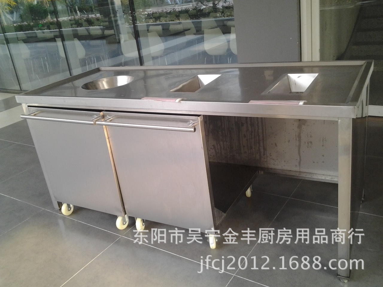 東陽金豐廚具定做食堂不銹鋼全封閉回收臺(tái),殘菜回收臺(tái)