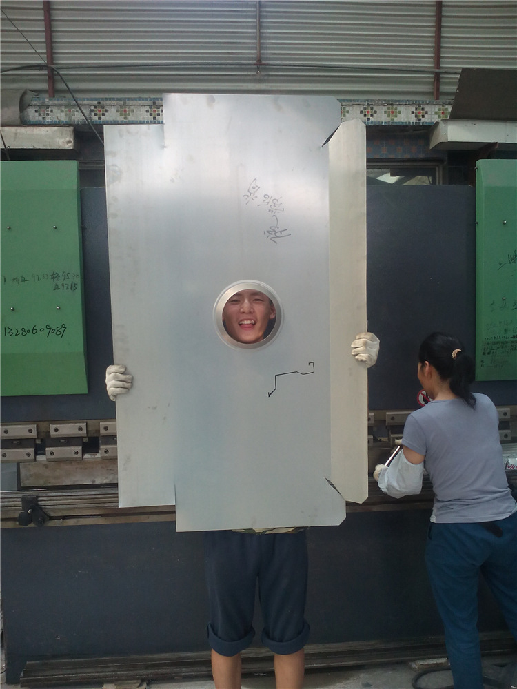 不銹鋼簡(jiǎn)易收餐臺(tái) 供應(yīng)殘食臺(tái) 餐廳收碗臺(tái) 供應(yīng)餐廳設(shè)備【圖】
