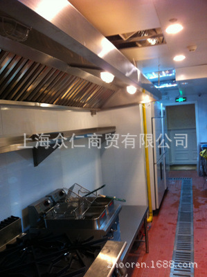 供應不銹鋼油網(wǎng)煙罩，不銹鋼廚房油煙凈化設備 油煙罩機