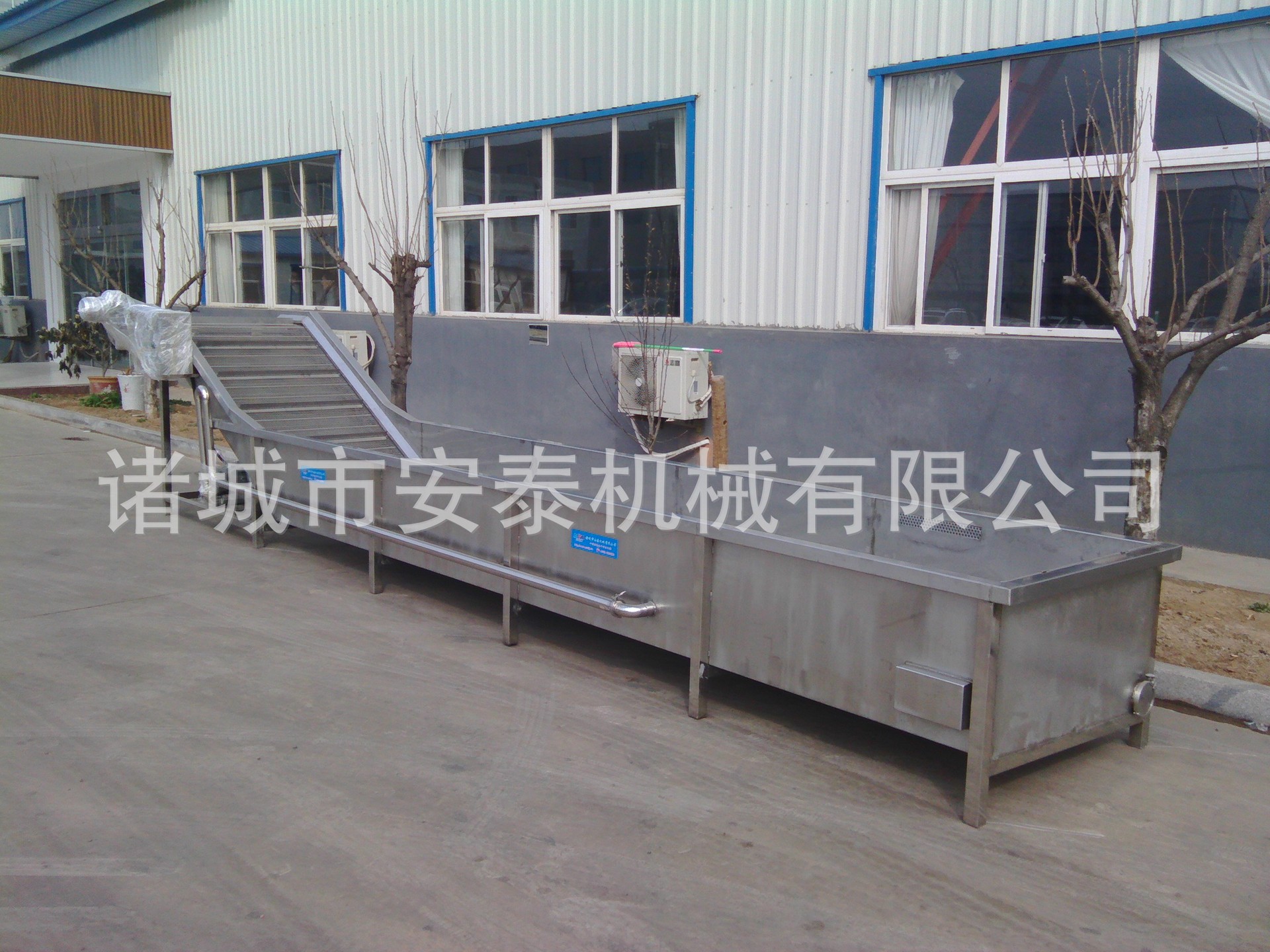 諸城安泰機械供應肉制品解凍機、化凍池、解凍池18953628059