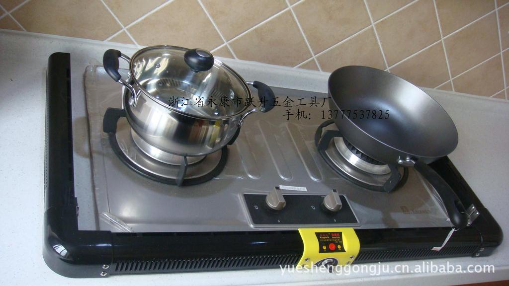 廠家直銷(xiāo)：奇特廚房電器 燃?xì)庠钤餆嵊蜔熚廴緝艋?康泰樂(lè)導(dǎo)煙機(jī)