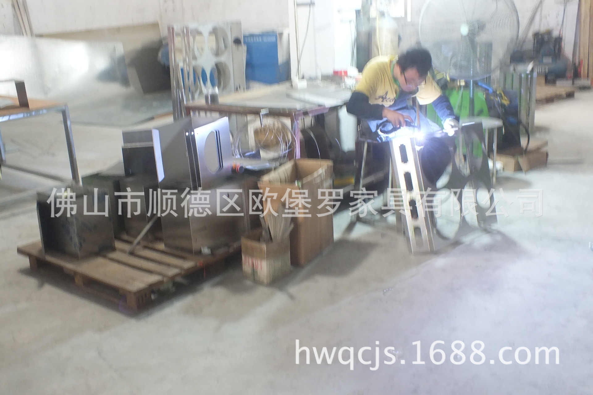 歐堡羅批發(fā)火鍋燒烤油煙凈化器酒店餐廳油煙凈化設(shè)備量大從優(yōu)
