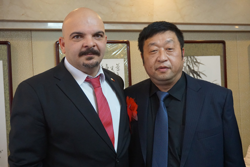 塞浦路斯共和國駐華大使館 首席經(jīng)濟商務(wù)公使 歐陽路