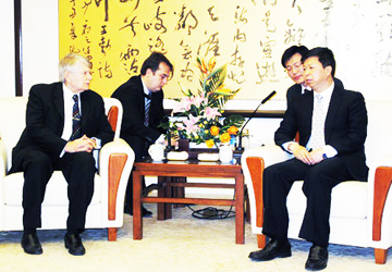 宋濤副部長(zhǎng)會(huì)見(jiàn)波蘭外交部領(lǐng)事司副司長(zhǎng)克雷赫