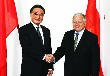 2007年吳邦國(guó)訪波會(huì)見波眾議長(zhǎng)多恩、總統(tǒng)萊·卡欽斯基
