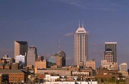 印第安納波利斯（Indianapolis）美國印第安納州最大城市、首府